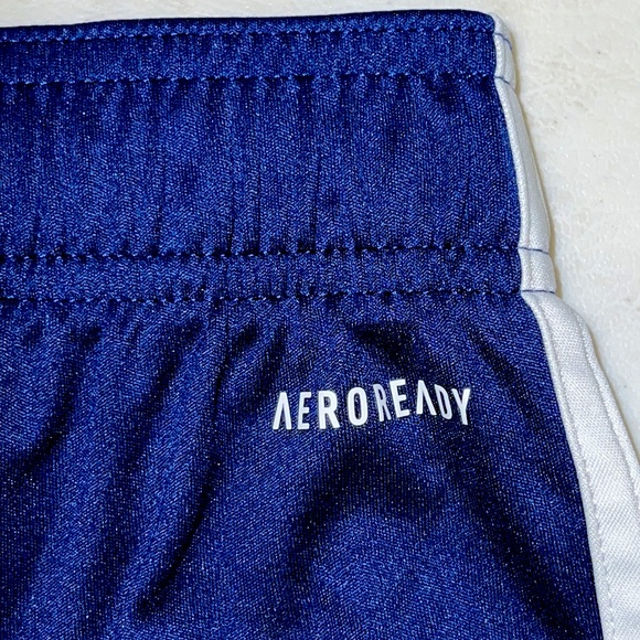 ADIDAS SHORTS IN NAVY - Picture 4 of 6